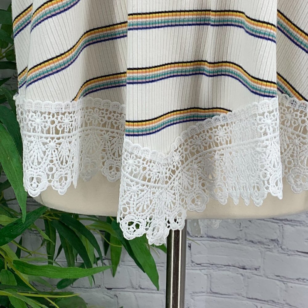 🎉Hem & Thread Cream Spaghetti Strap Top - Picture 2 of 8